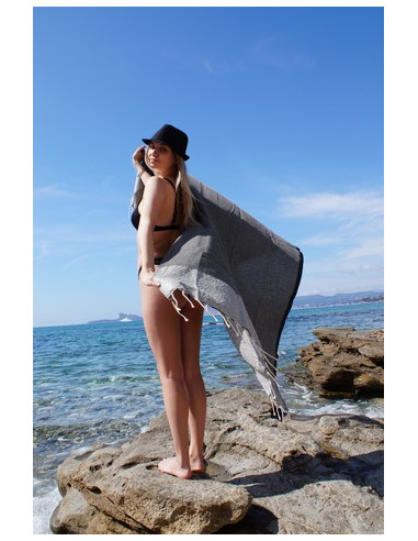 Striped bee nest fouta black