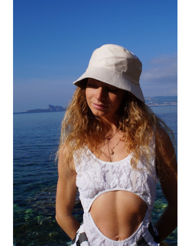 Ecru cotton bucket hat